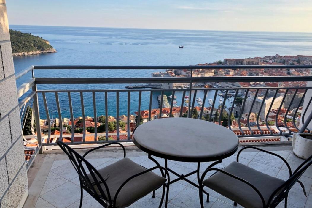 Spacious 2 Bedroom Apt Luxeview- Oldtownview, 10Min To Town Dubrovnik Eksteriør bilde