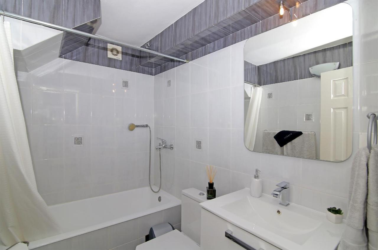 Spacious 2 Bedroom Apt Luxeview- Oldtownview, 10Min To Town Dubrovnik Eksteriør bilde